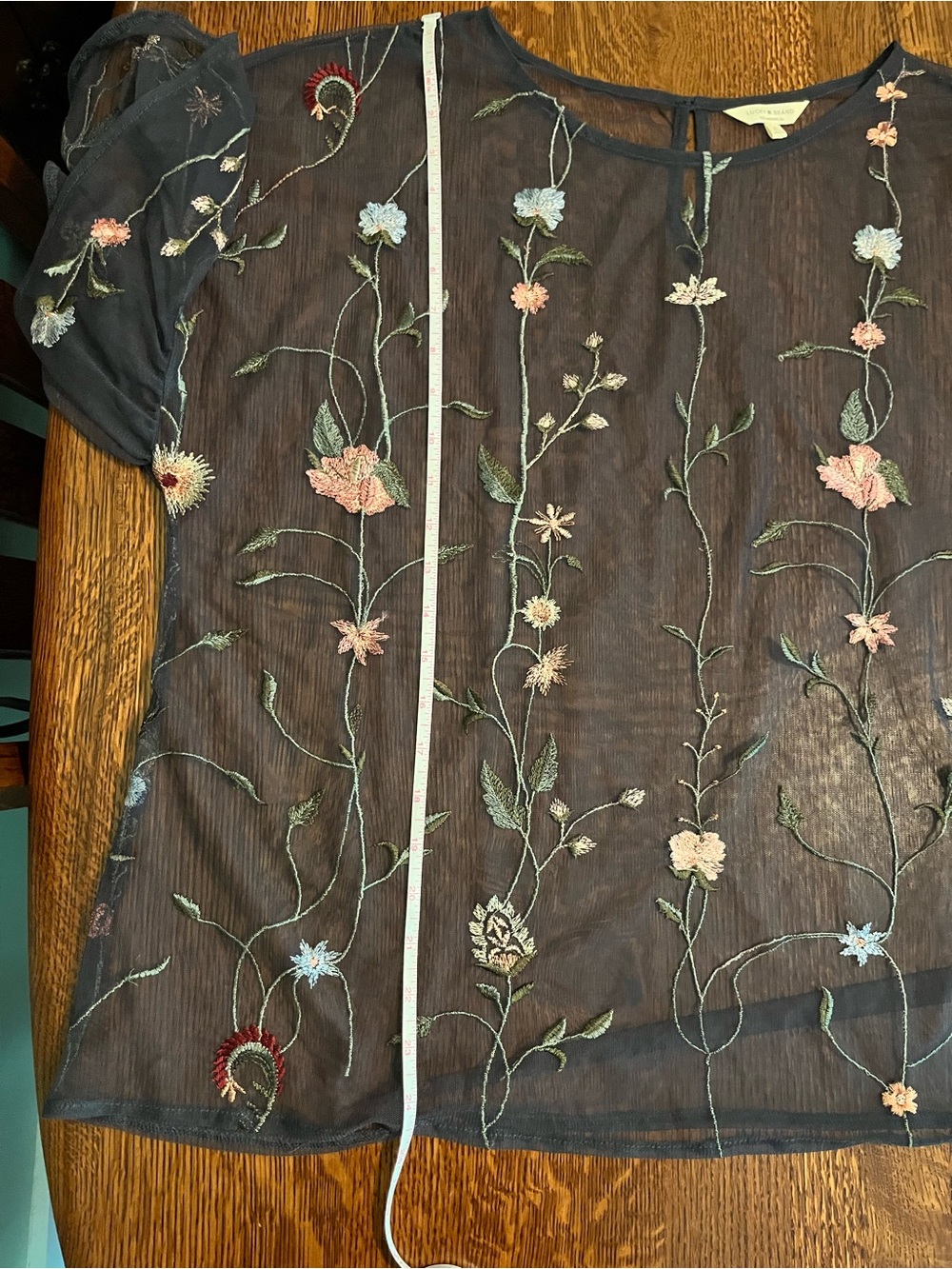 Lucky Brand Sheer Embroidered Gray Floral Overlay Top Size XL - Picture 15 of 16